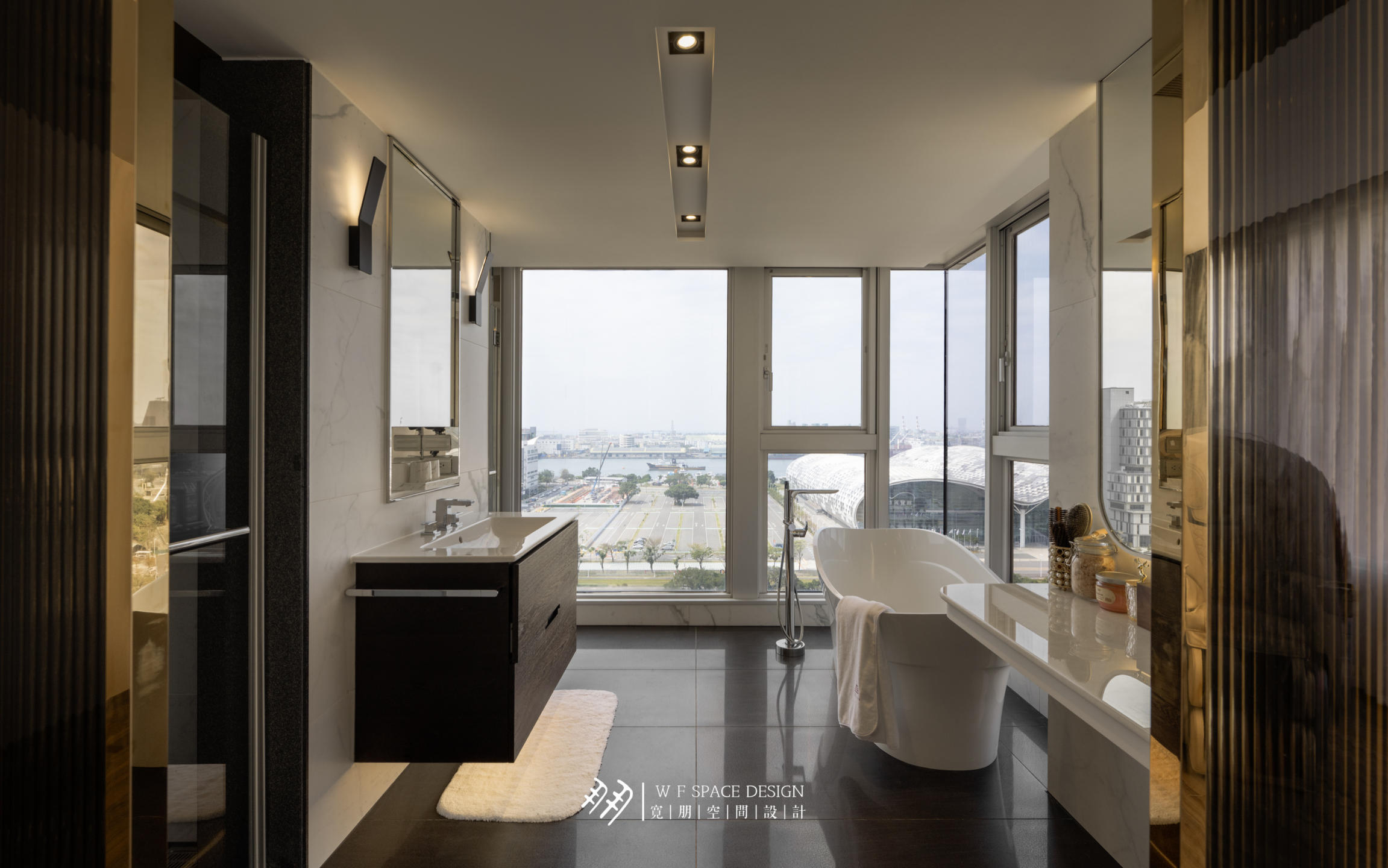 大船入港 萬公館