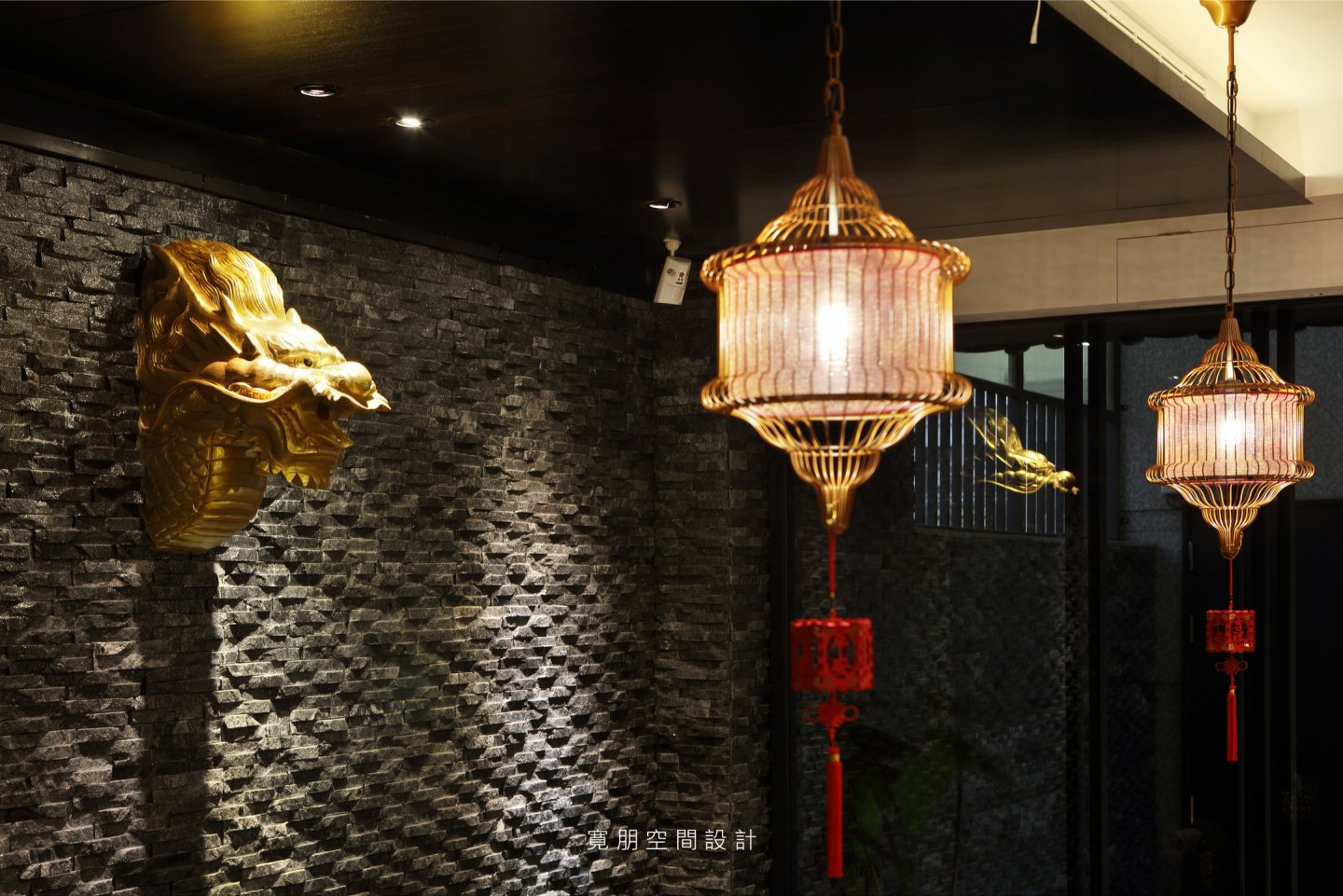 白亦行館