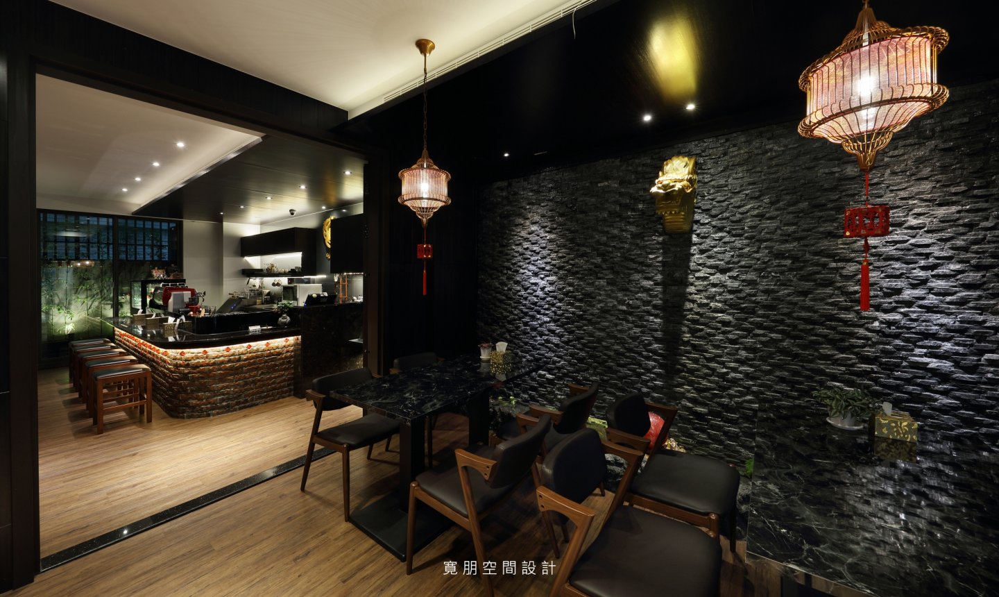 白亦行館